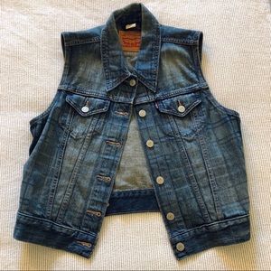 Levi's Denim Vest Size M